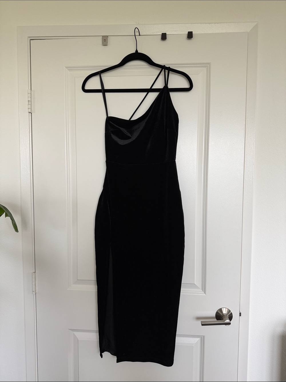 Windsor Black One-Shoulder Midi Dress with Slit